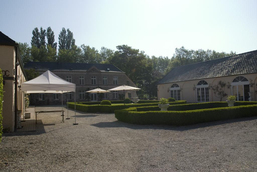 B&B Chateau Bagatelle Frasnes-lez-Anvaing Bagian luar foto
