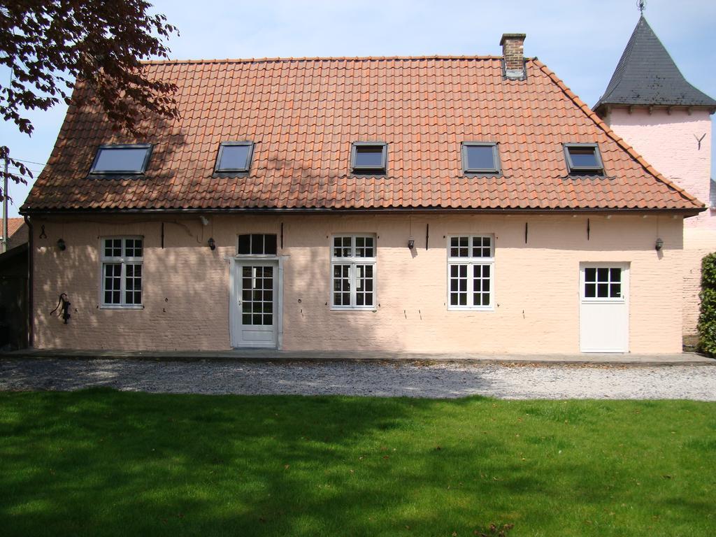 B&B Chateau Bagatelle Frasnes-lez-Anvaing Ruang foto